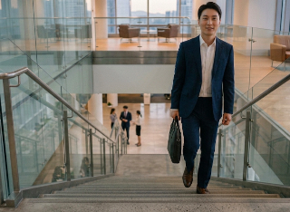 평소 계단 오르는 사람, 심혈관질환 사망 위험 39%↓