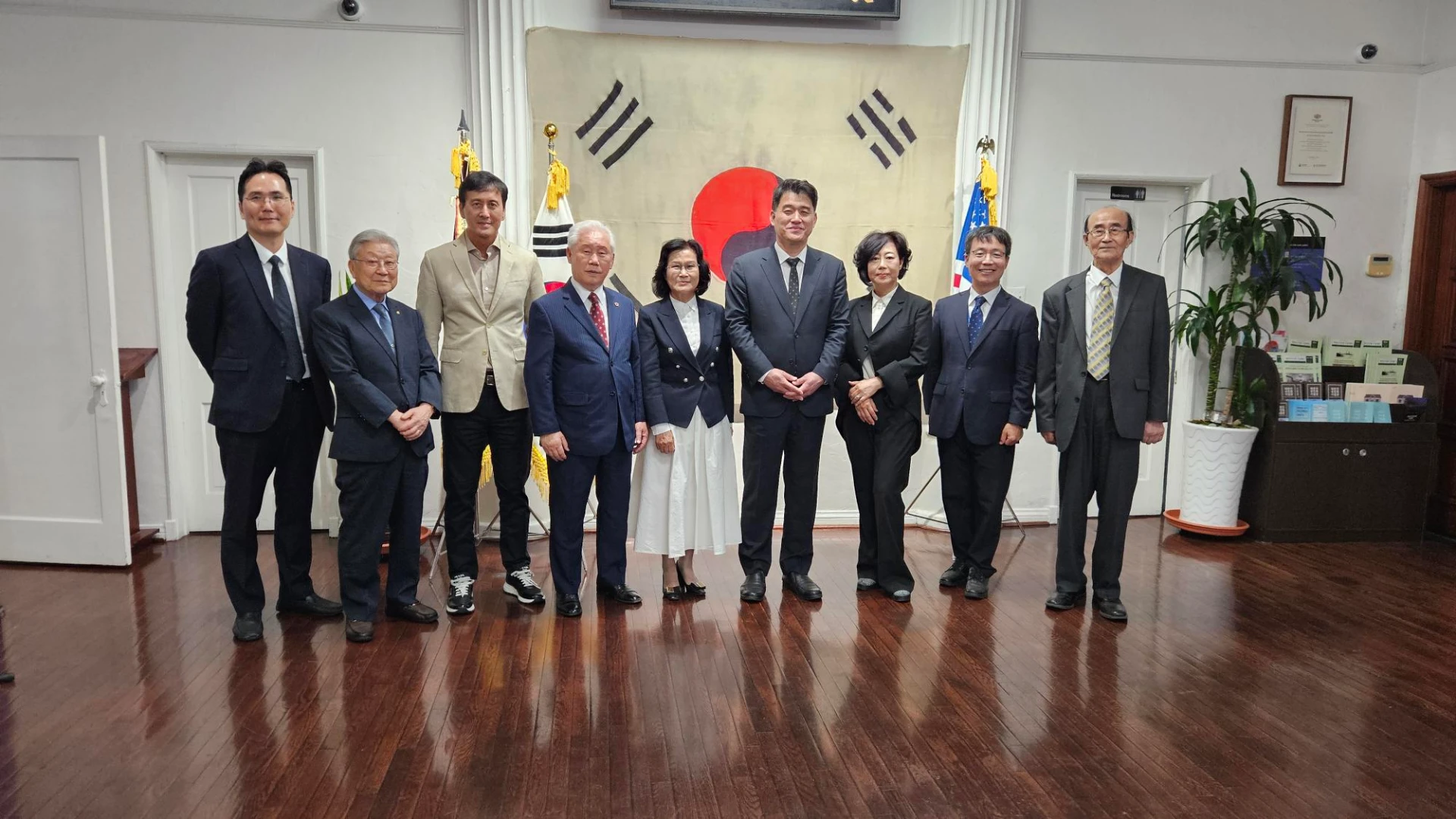 대한인국민회총회관 방문2.jpg