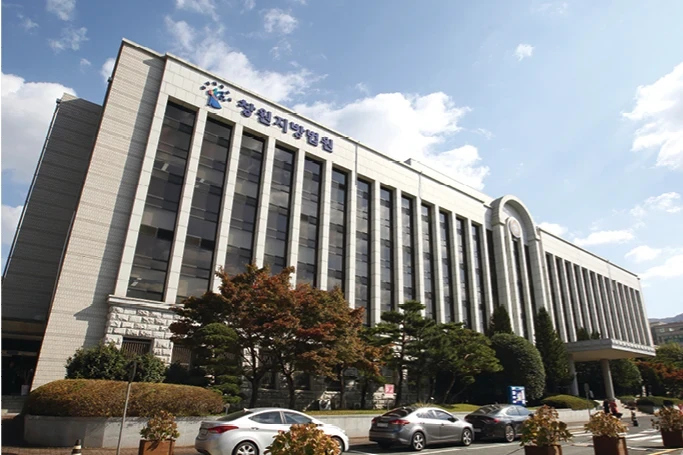 자녀 강제추행·학대 친부 징역 7년 선고에 항소