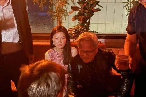 젠슨 황 지인 싱가포르 중국인 사업가, 중국정부 정보원 의혹